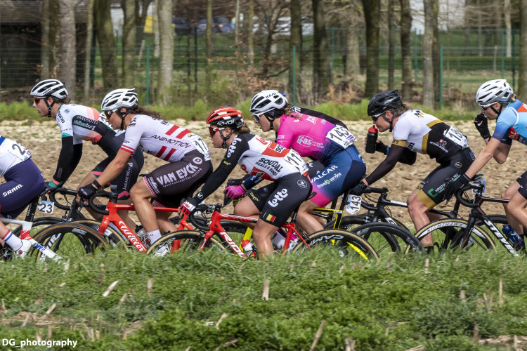 Ronde Van Vlaanderen 2021 Parcours - Flanders Classics denkt niet aan afgelasting Ronde van ... - Vanwege het coronavirus worden fans opgeroepen om thuis te blijven en de koers op televisie te volgen, net als vorig jaar.