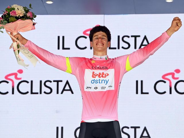 Alec Segaert wins Giro U23 opening time trial and claims maglia rosa