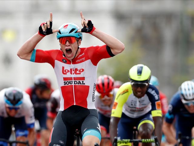 Arnaud De Lie sprint indrukwekkend naar ritwinst in de Tour de Wallonie