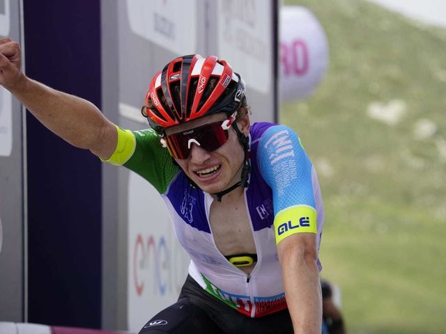 Lennert Van Eetvelt soloes to victory in Giro d'Italia U23